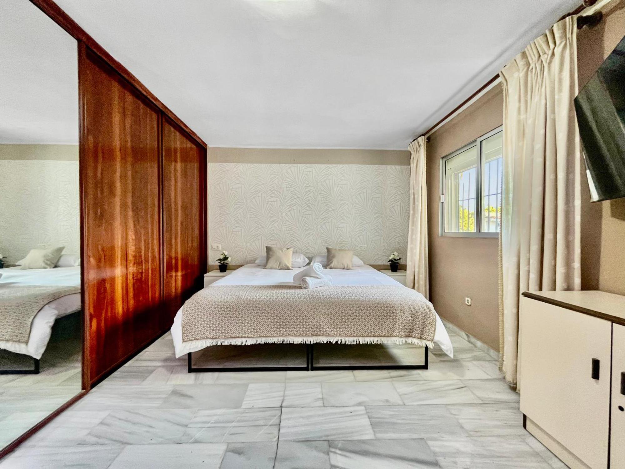 Villa San Patricio I Piscina Privada I Jacuzzi Spa I Bbq I Ps5 I Aire Acon I 3000M2 I 5Min-Centro Jerez de la Frontera Exterior photo